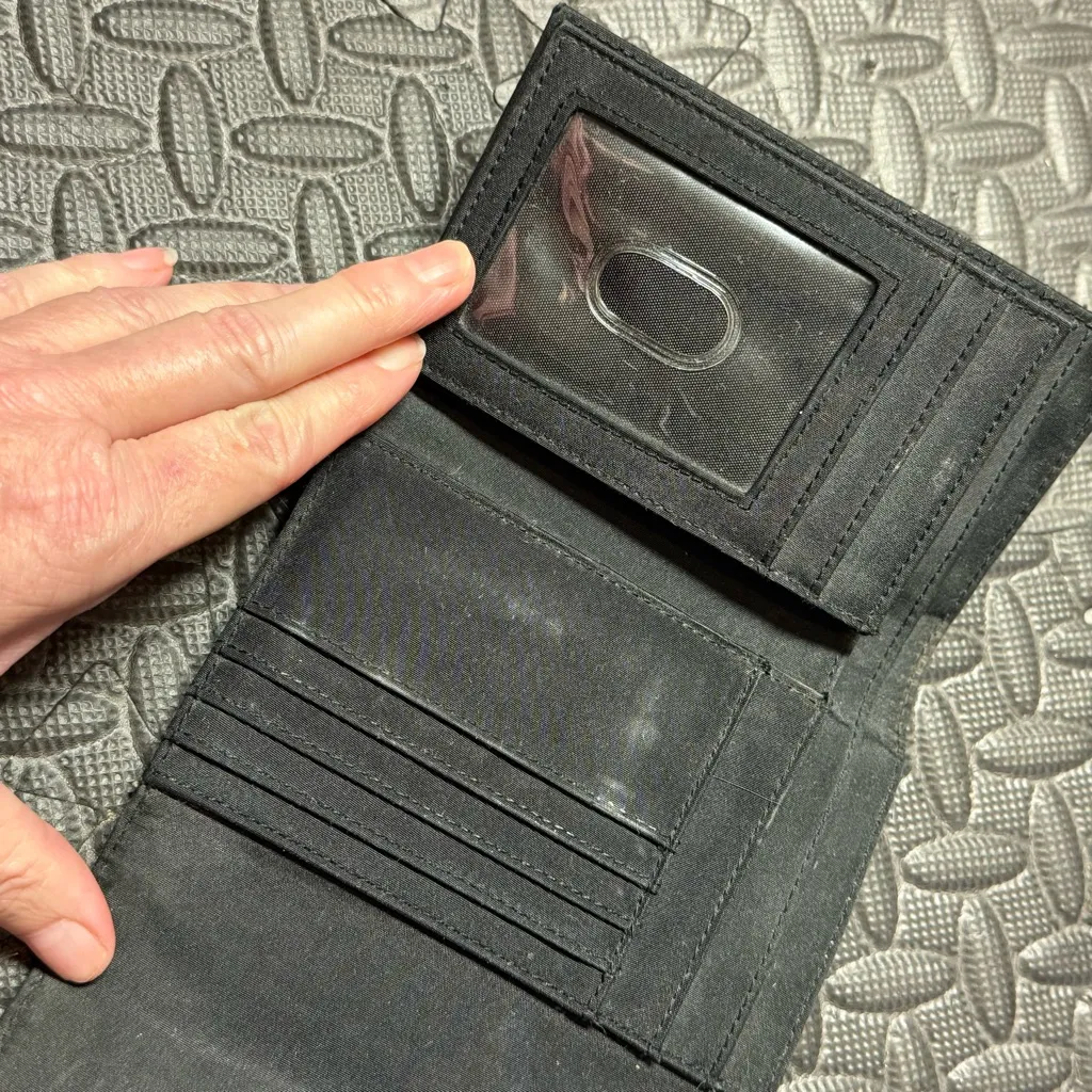 Relic  Black Leather Wallet With Contrast Stitching - Image 4