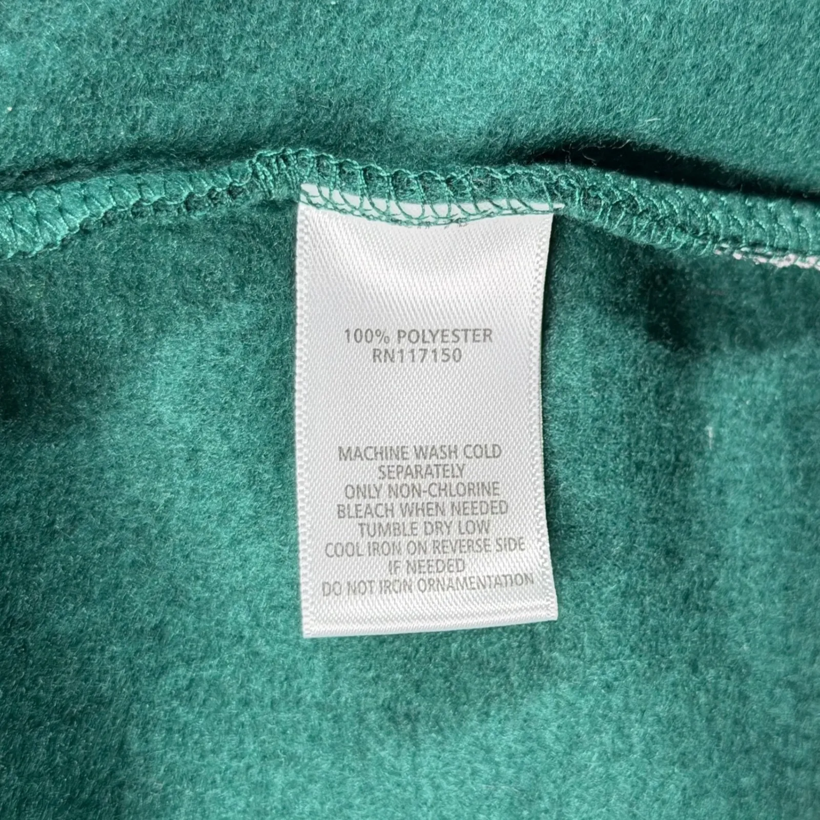 Quacker Factory Shirt S Green Cardinal Fleece Snowflakes Cozy Holiday Christmas - Image 7