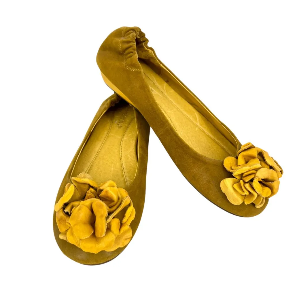 Chocolat Blu Vivian Yellow Suede Ballet Flats Floral Accent Size 8.5 - Image 2