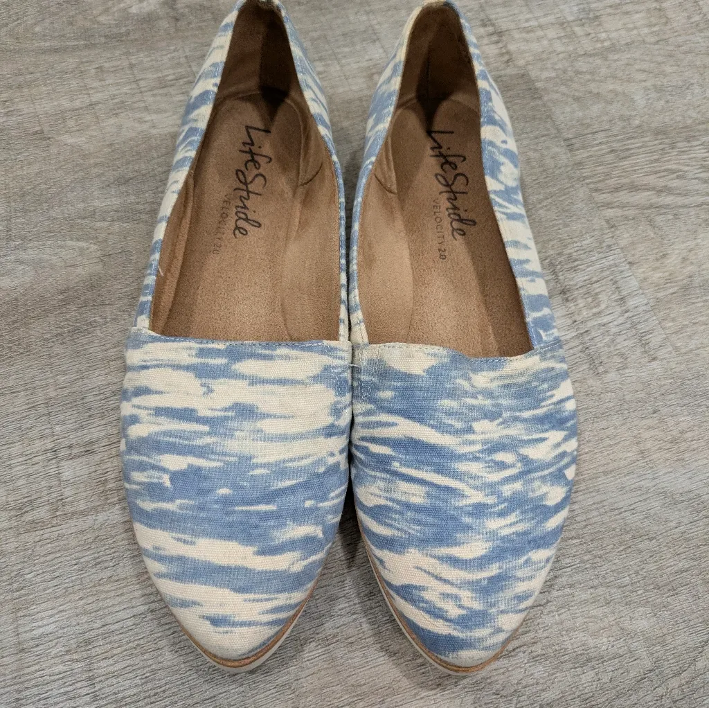 LifeStride Blue Next Level Slip-ons Size 7 - Image 3