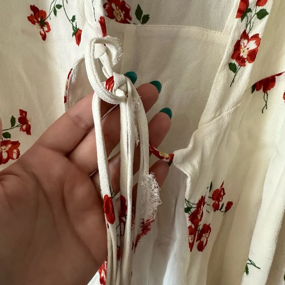 Reformation Floral V-Neck Lucky Wrap Mini Dress White Red Size XL - Image 6