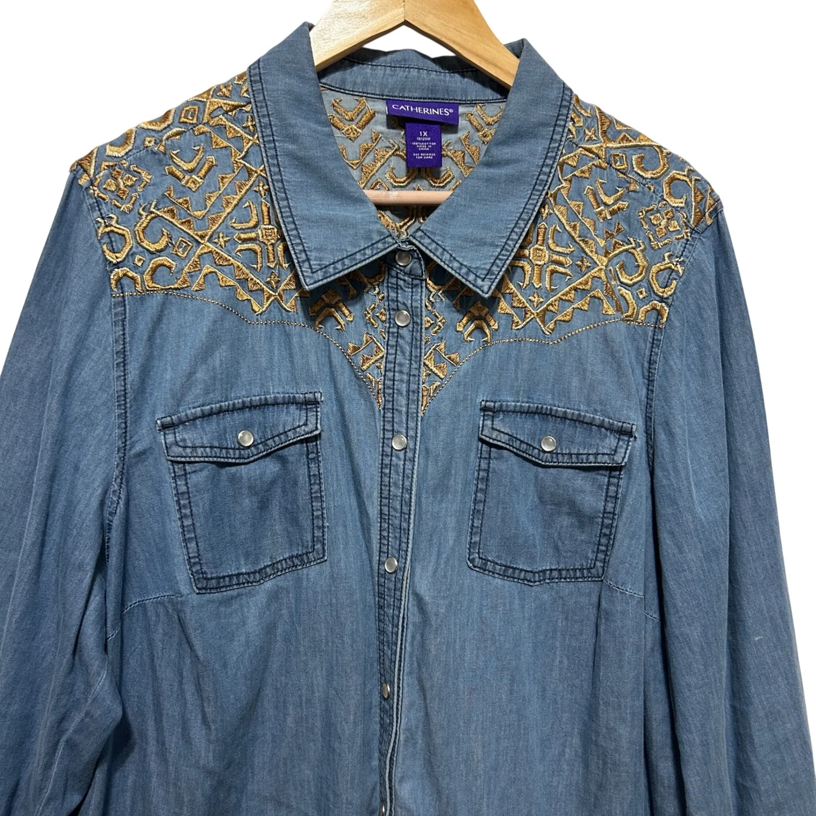 Catherines Women Denim Shirt 1X Blue Embroidered Western Peral Snap Button Top - Image 3
