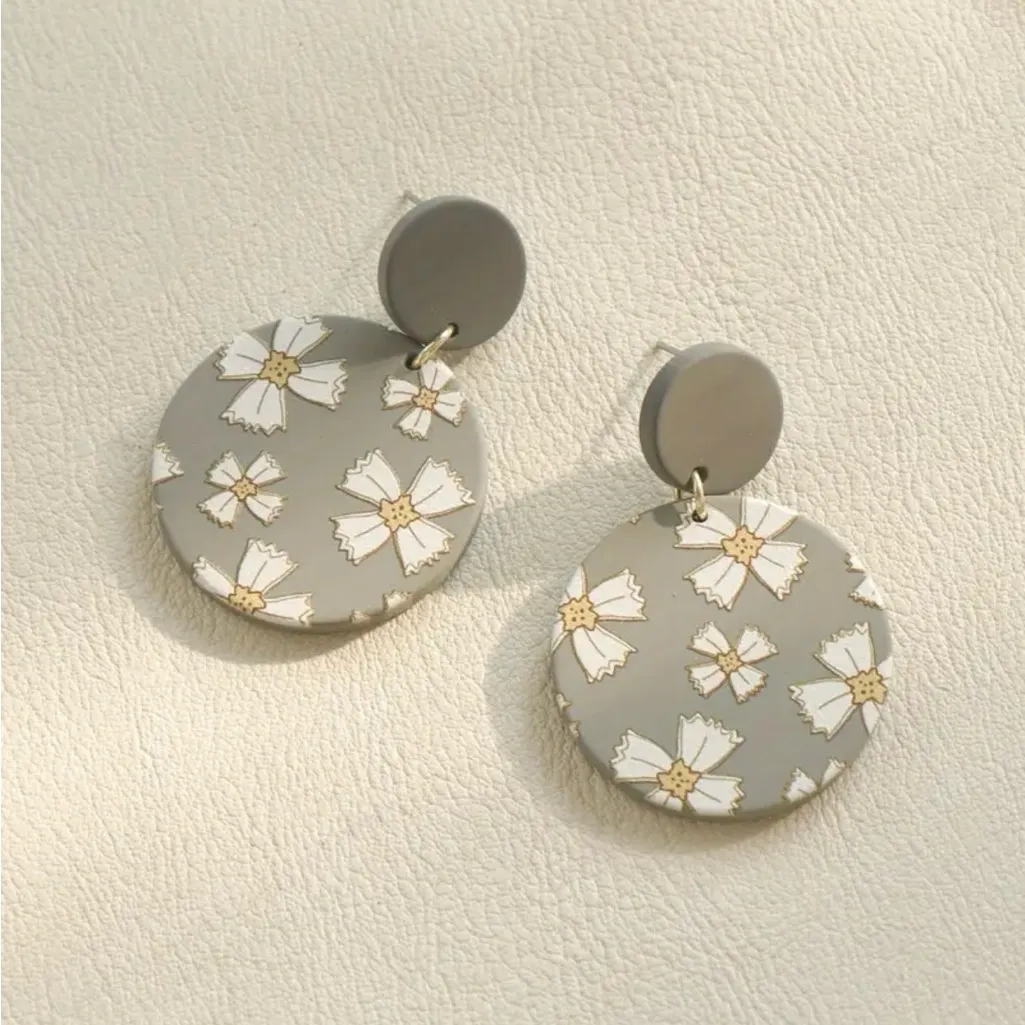 Adorable Elegant Classic Grey‎ Round Shape White Flower Dangle Acrylic E… Gray - Image 9