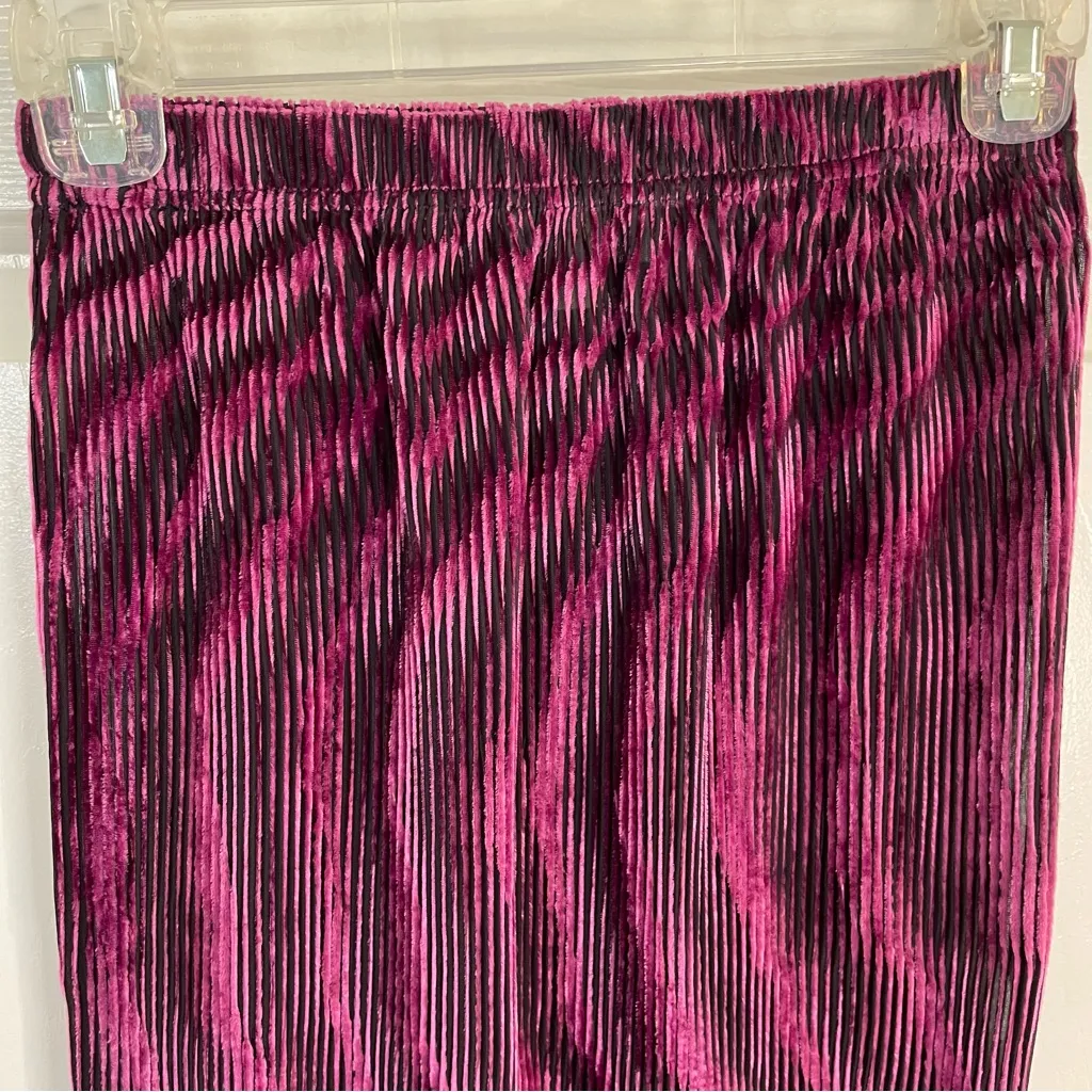 Ronny Kobo Collection Jay Velvet Maxi Skirt Purple wavy metallic size Pink Size XS - Image 7