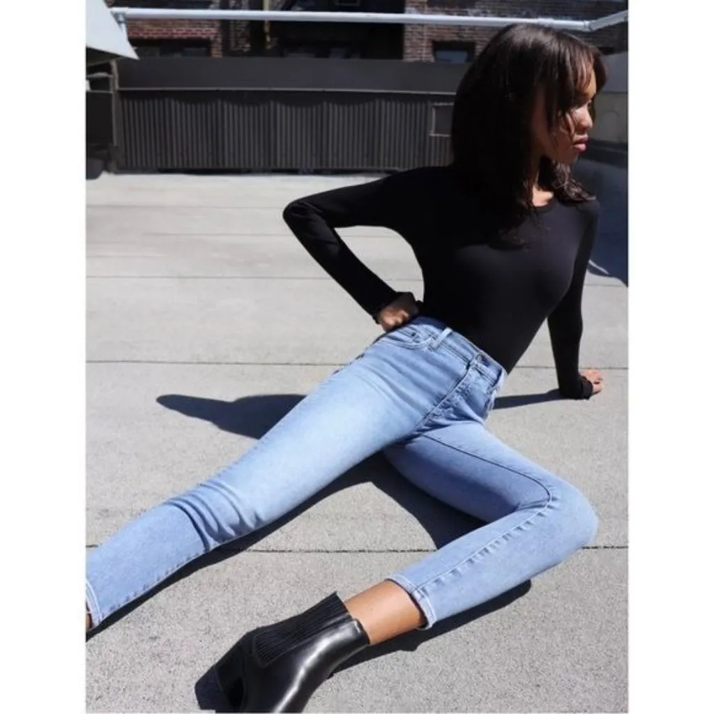 Aritzia Denim Forum The Nico Mid Rise Skinny Crop Jean 25 Stretch Raw Hem - Image 4