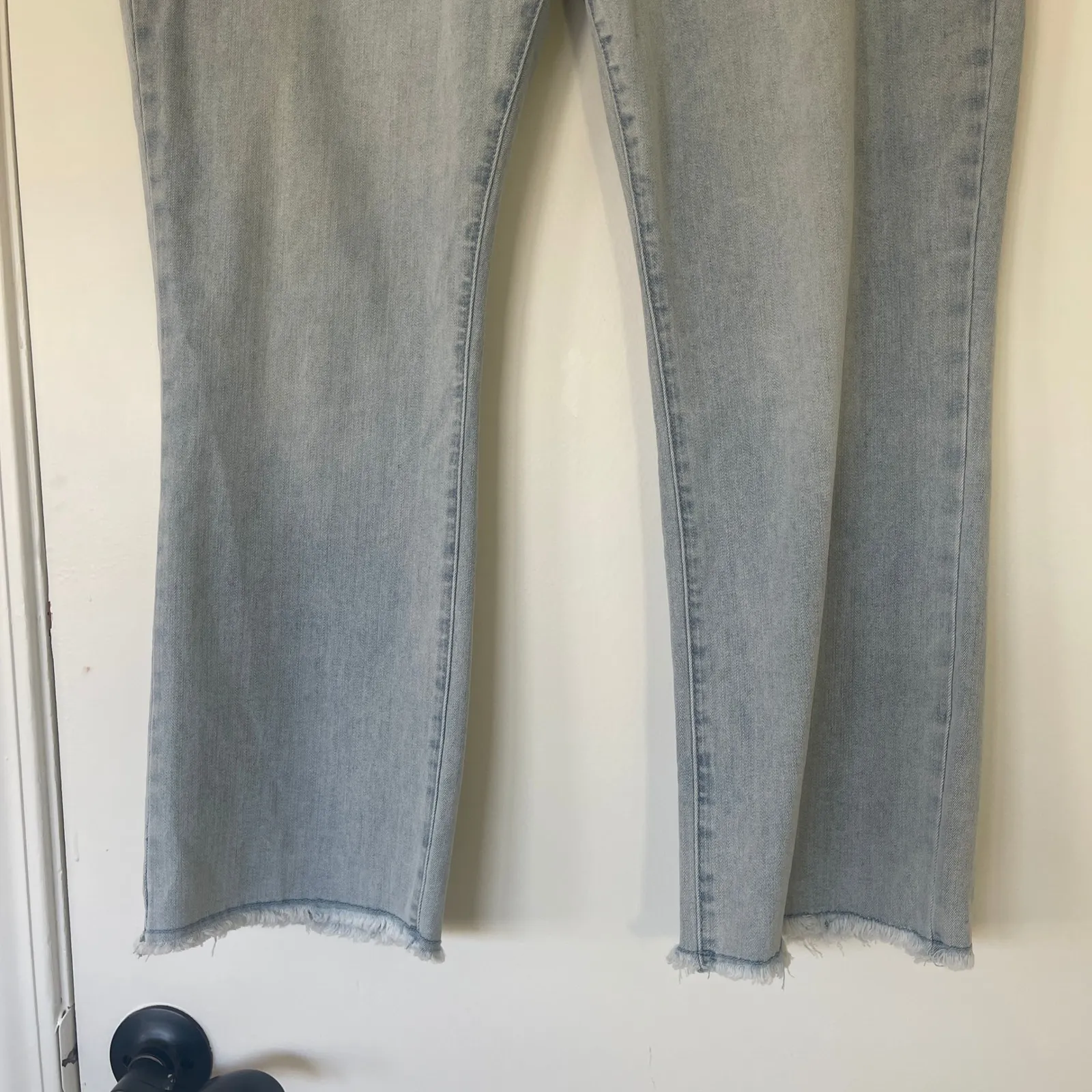 NWT Tribal Jeans Audrey Mid Rise Straight Crop Light Wash Denim Pants Size 16 Blue - Image 6