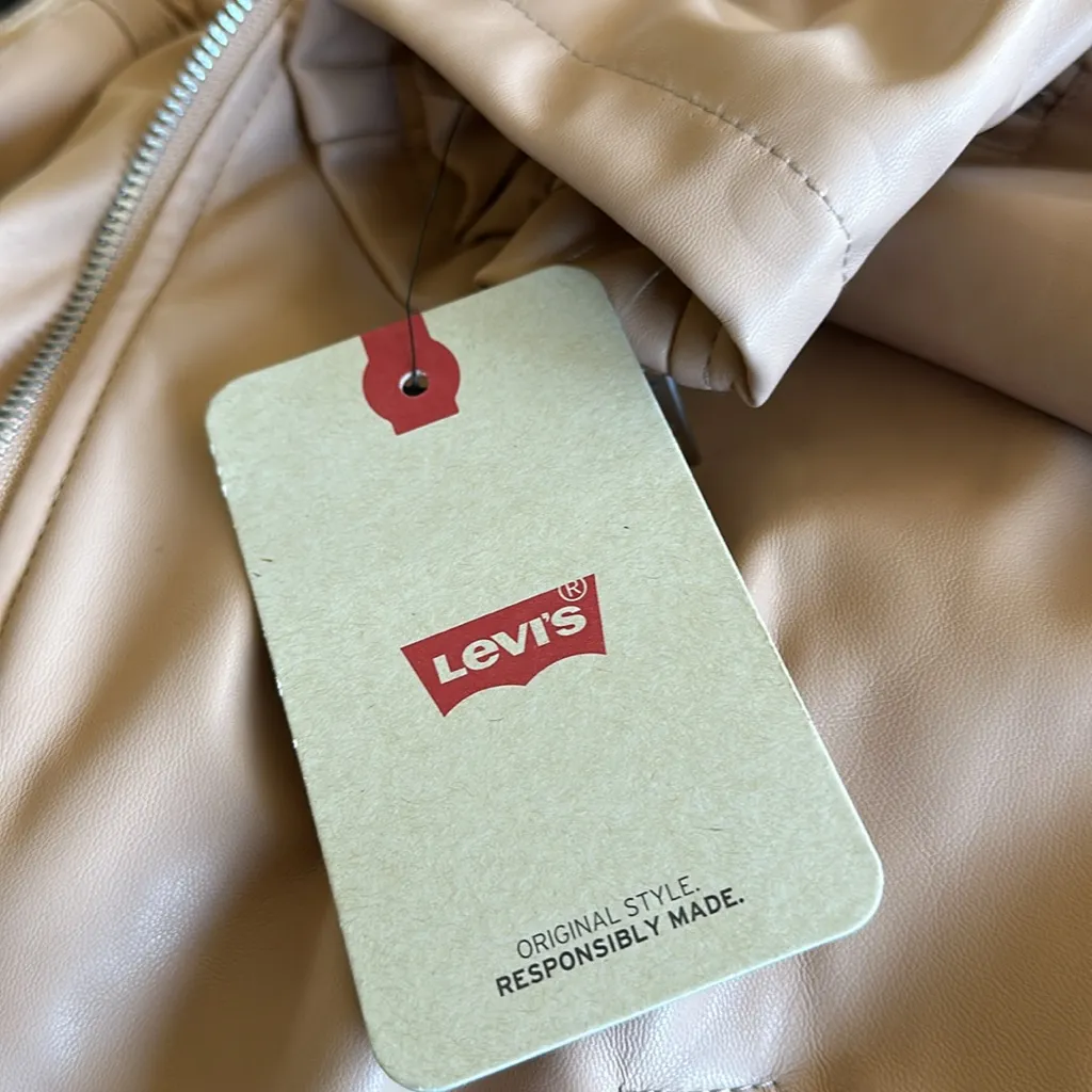 NWT Levi's Women's Faux Leather Bomber with Laydown Collar In Color: Biscuits - Image 12