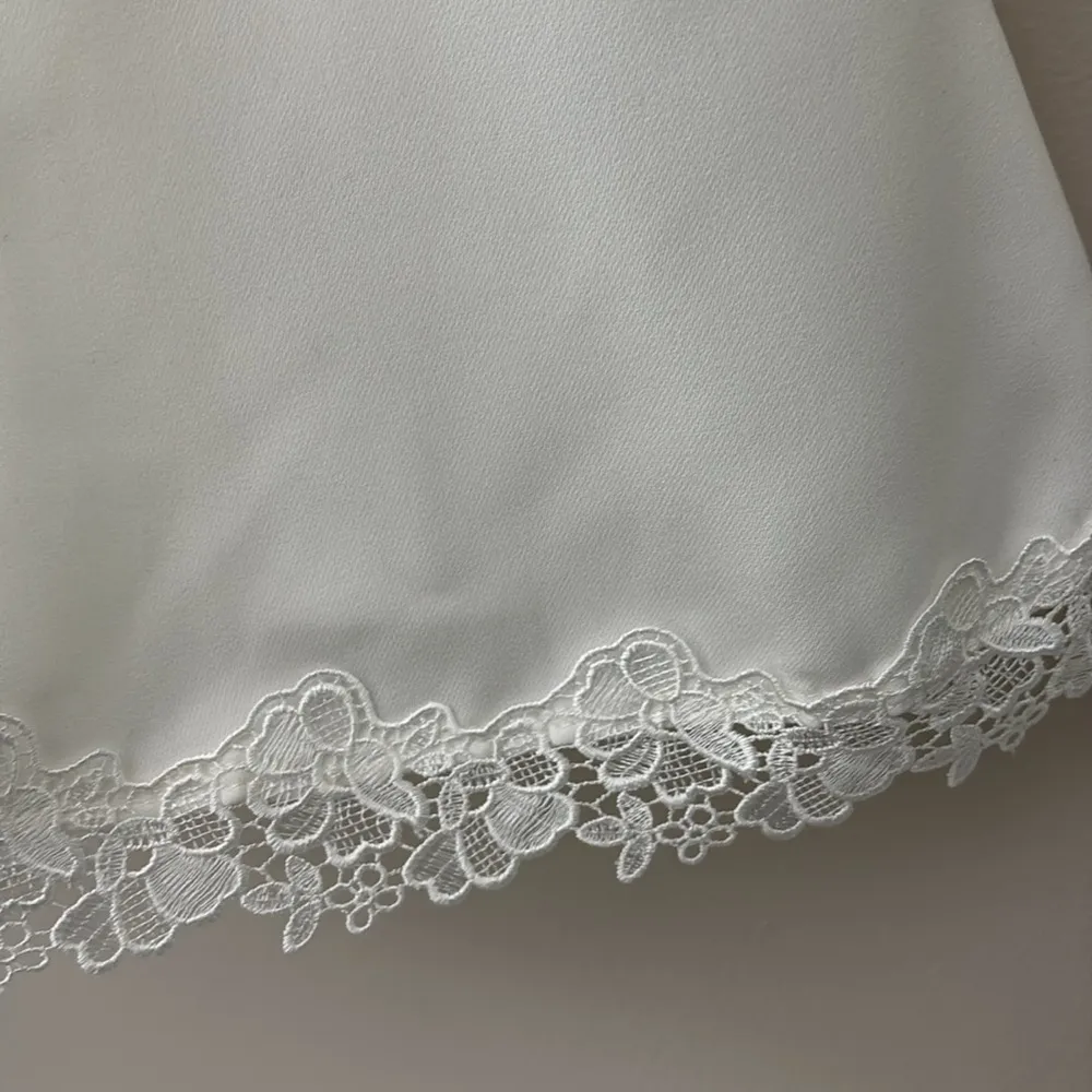 HEARTLOOM Cammie Sleeveless Lace Mini Dress Tulip Hem Eggshell White Size Small - Image 6