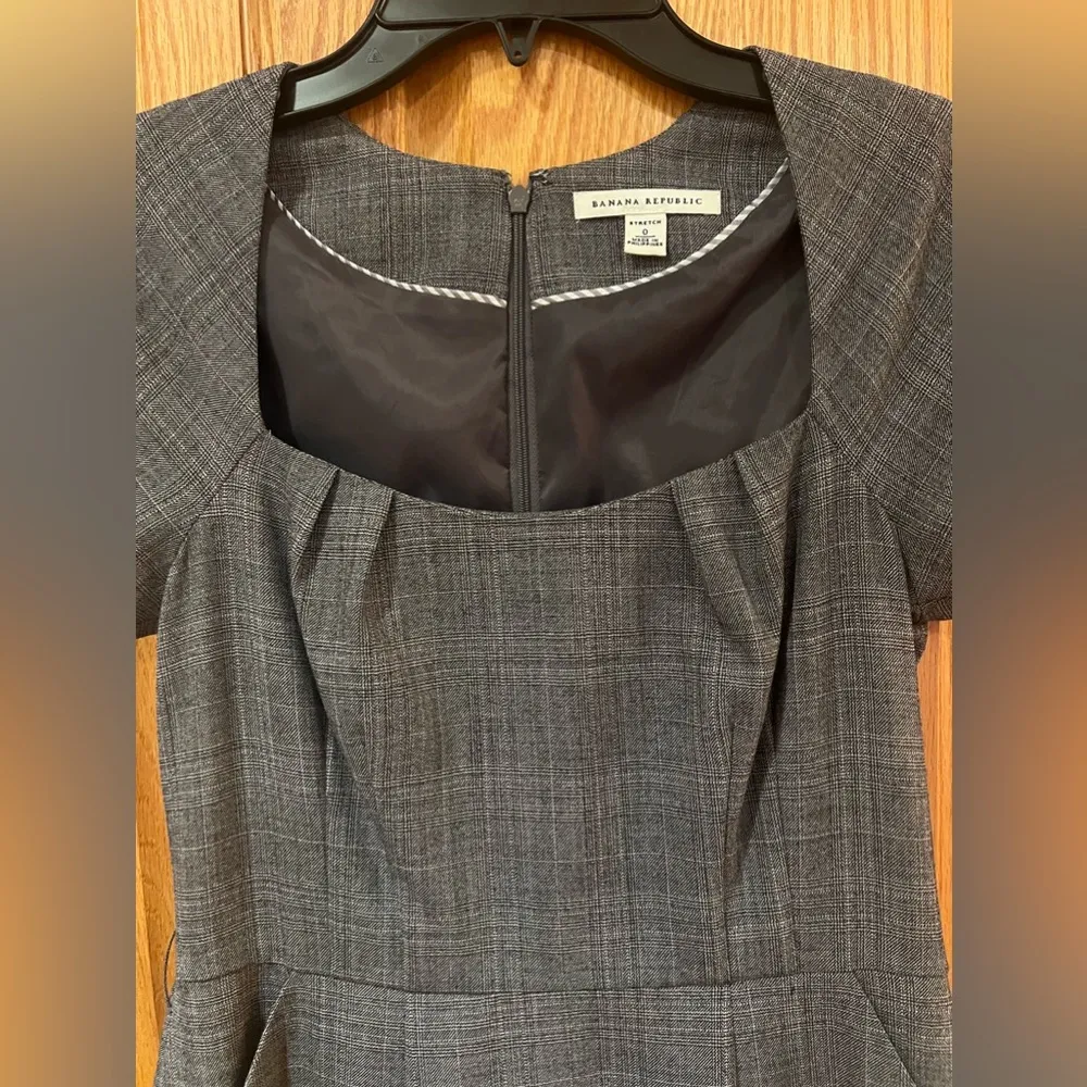 Banana Republic Grey Glen Plaid Wool Classic Career Business Pencil Dress Size 0 - Image 3