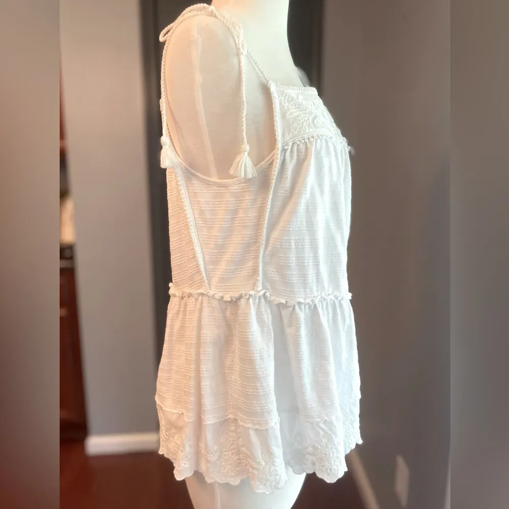 Anthropologie White Sleeveless Eyelet Lace Boho Festival Crochet Tank Top - Image 3