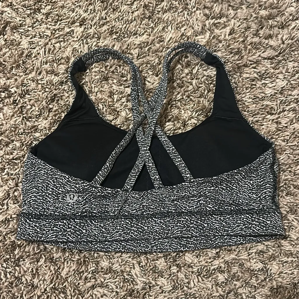 Lululemon Energy Sports Bra Size 8 - Image 2