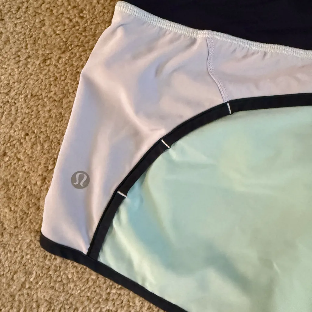 Lululemon Run Times Short 4” Size 6 Rare 2014 Retired Aquamarine Colorway - Image 11