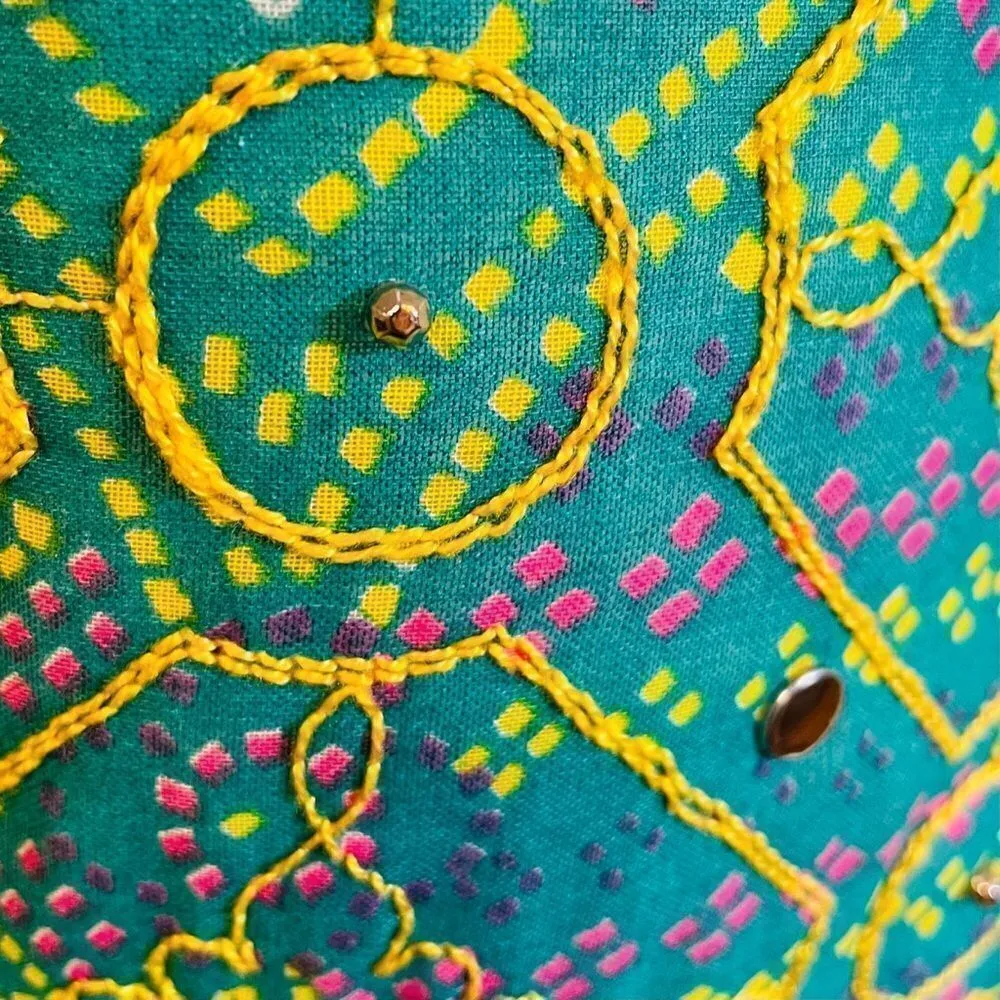 Vintage 1970s Bohemian Hippie Granny Core Quilted Embroidered Midi Skirt Green Size M - Image 7