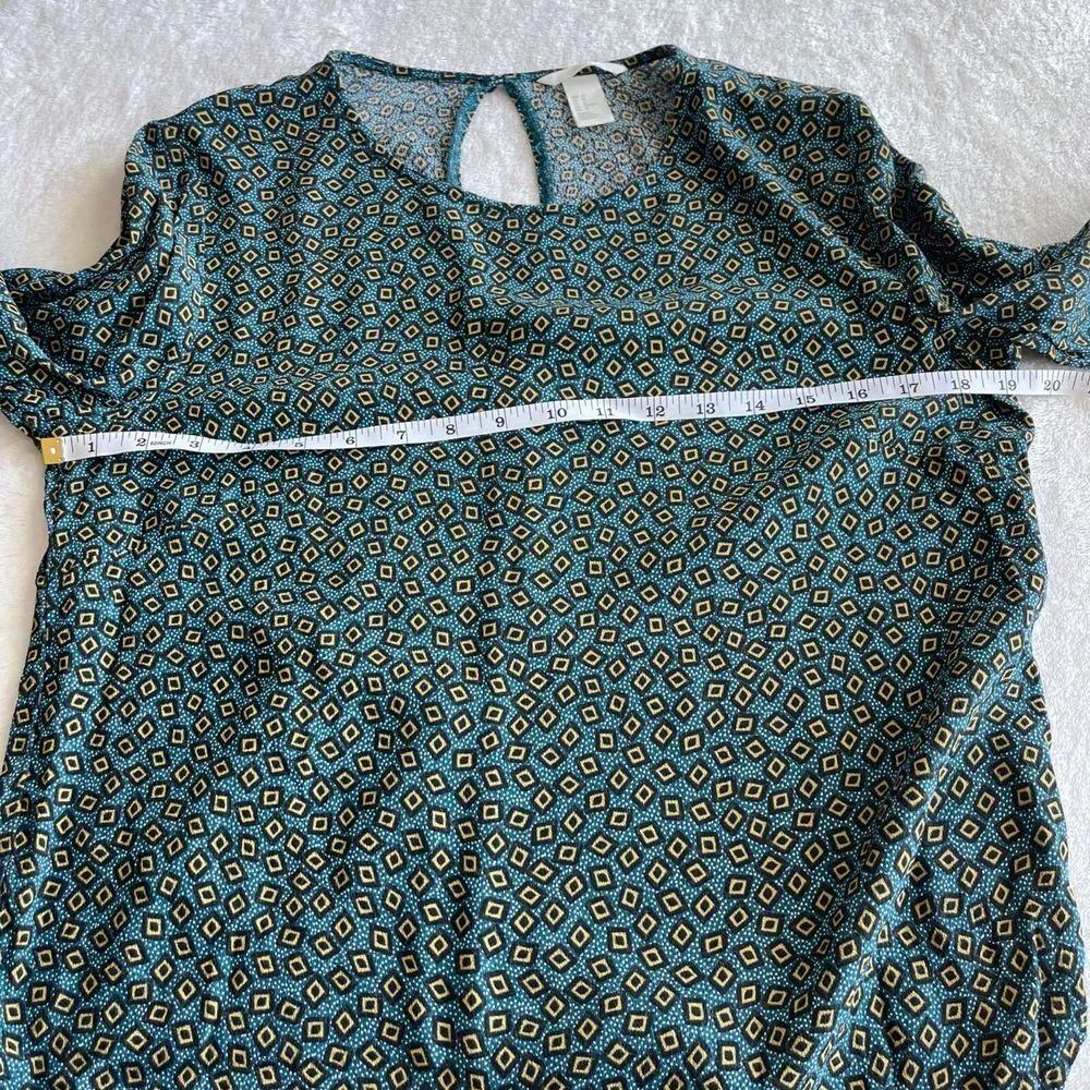 H&M Geometric Print Blouse Top Womens Size 10 Blue Long Sleeve Back Keyhole Soft - Image 15