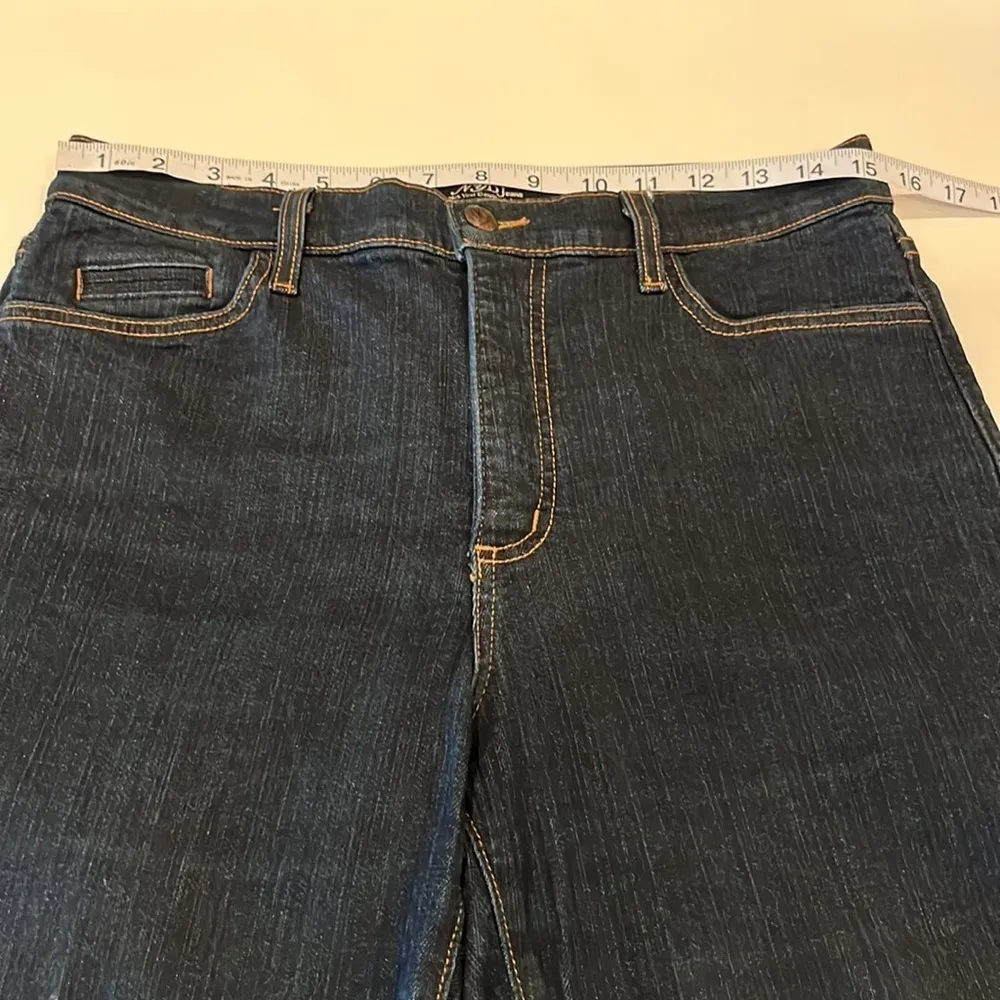 NYDJ Capri High Rise Size 10 - Image 4