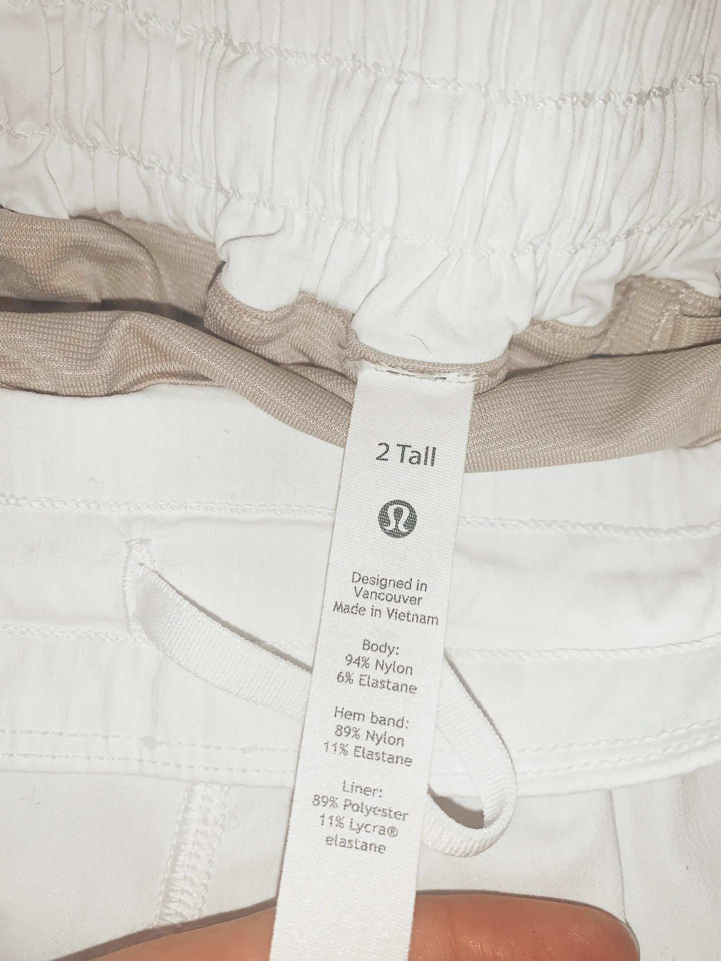 Lululemon White  Hotty Hot Shorts - Image 3