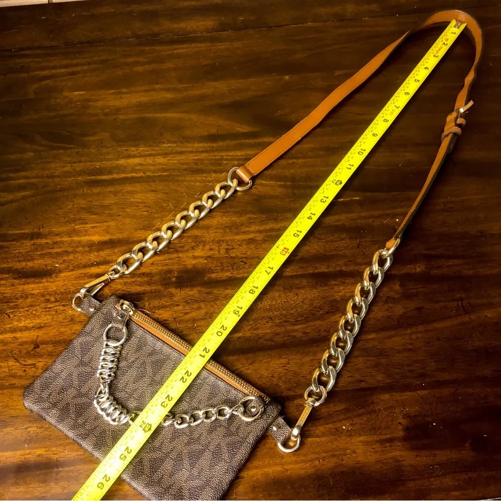 MICHAEL KORS Crossbody Detachable Pouch With Two Tone Metal Hardware Acorn Brown - Image 8