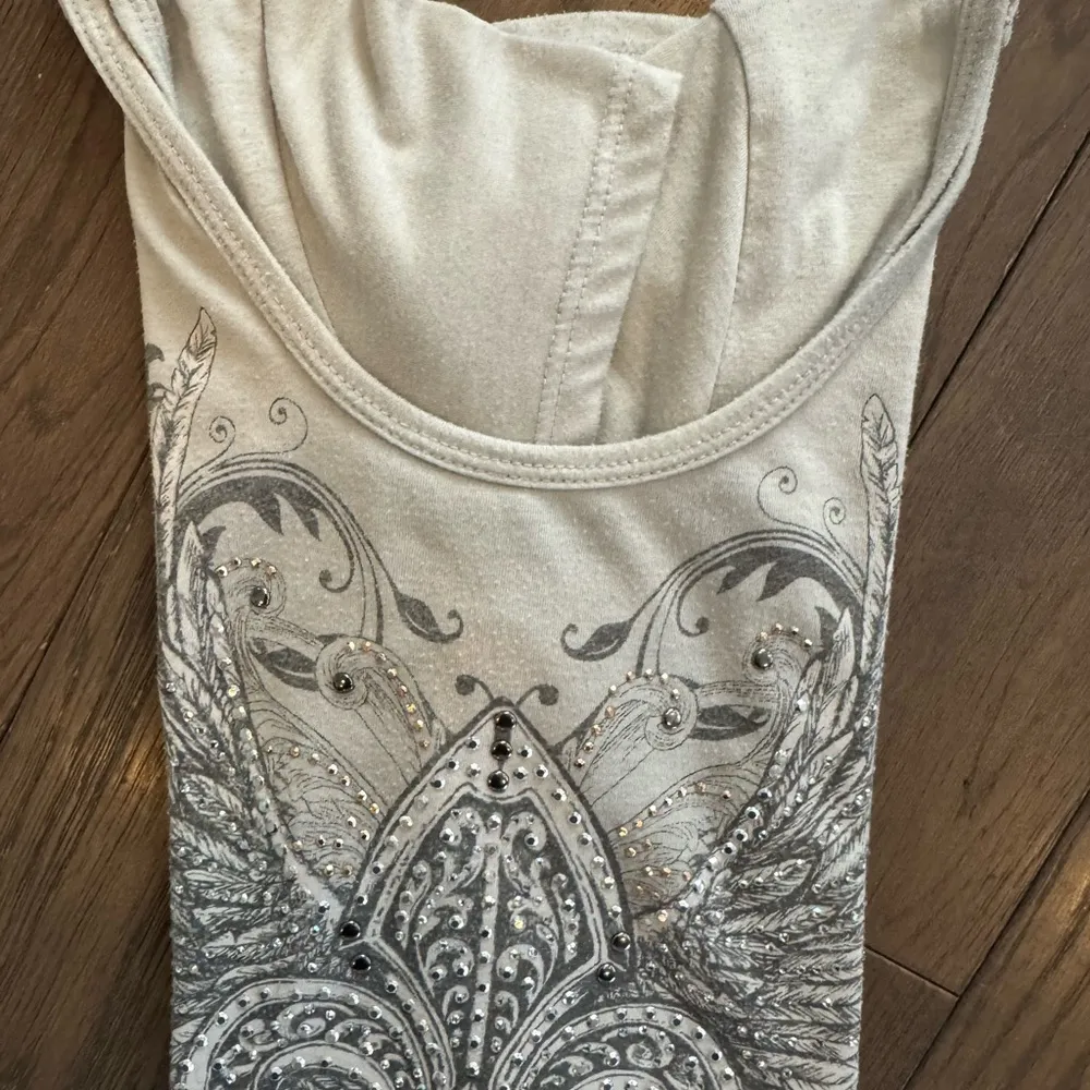 Maurice's Women's Gray Graphic Tee - Image 5