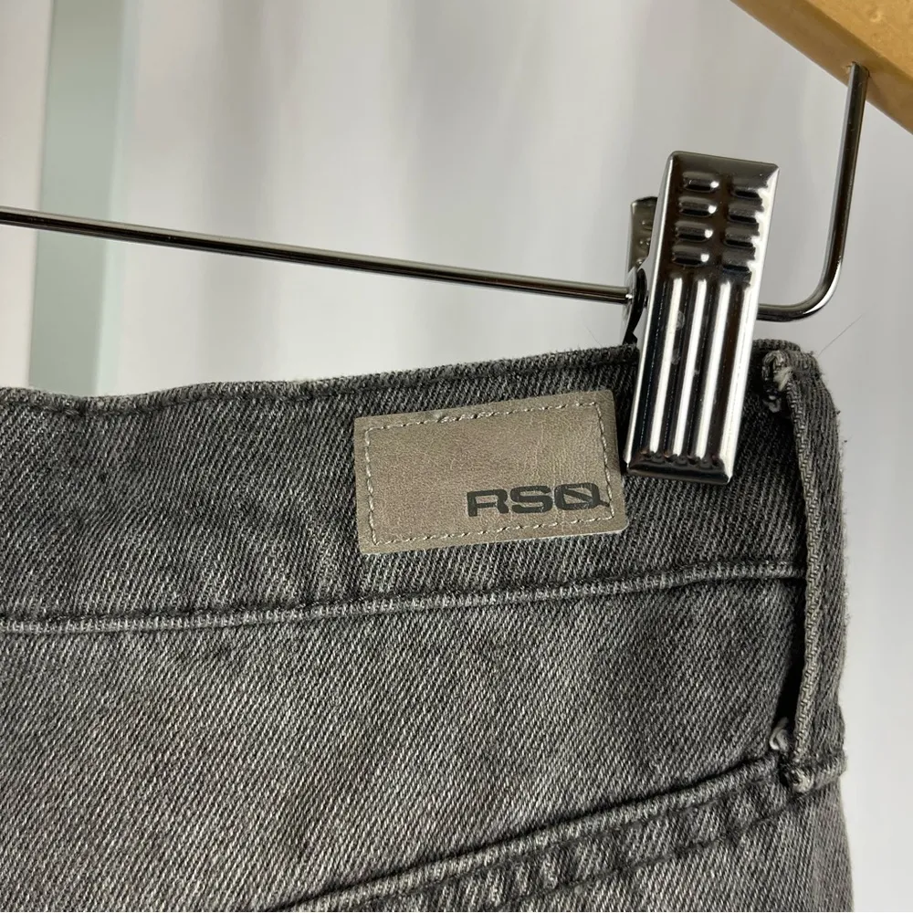 RSQ 90's Jean Size 25 High Waist Distressed Grunge Grey Black Jeans Tapered - Image 5