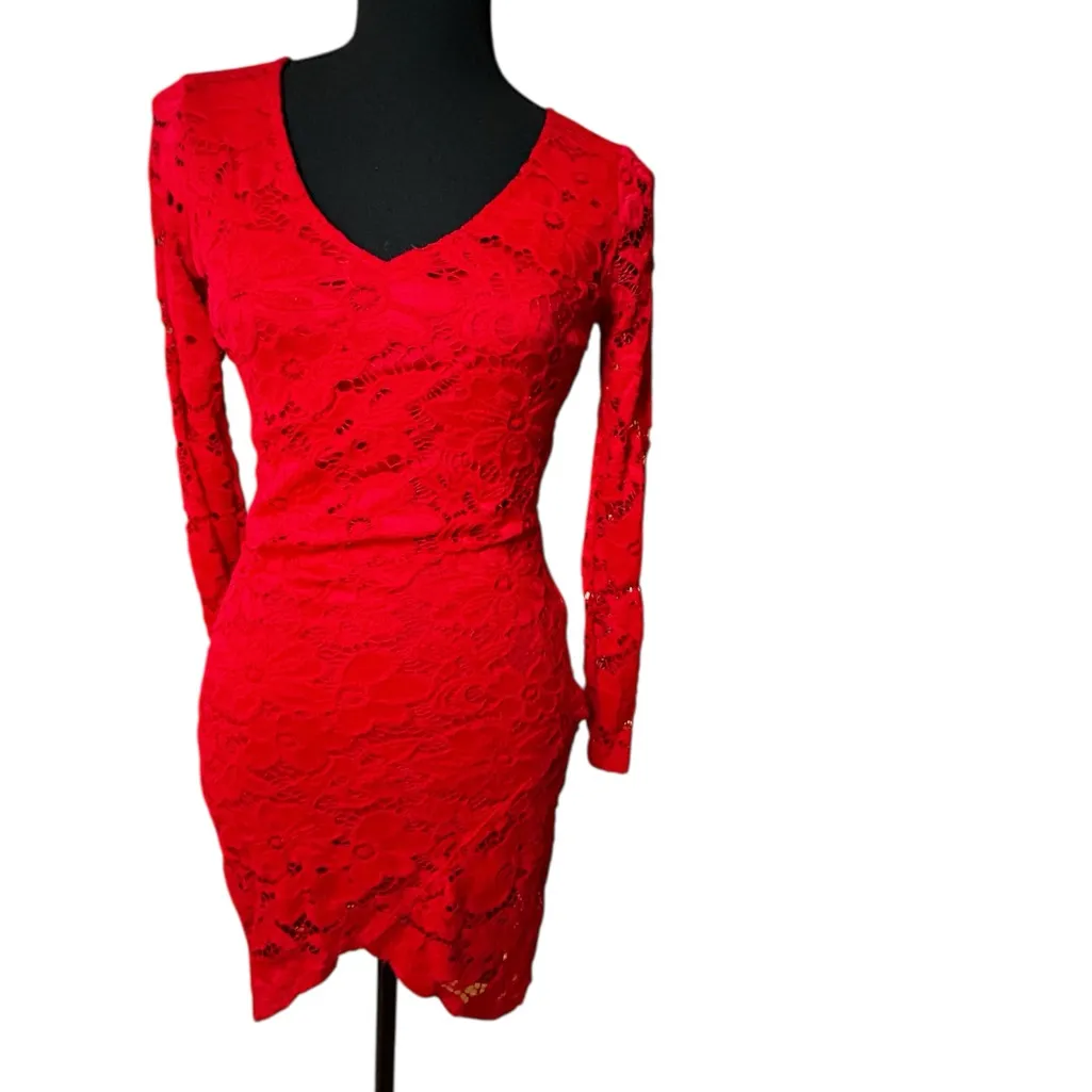 Red Lace Heart-Back Dress - Image 4