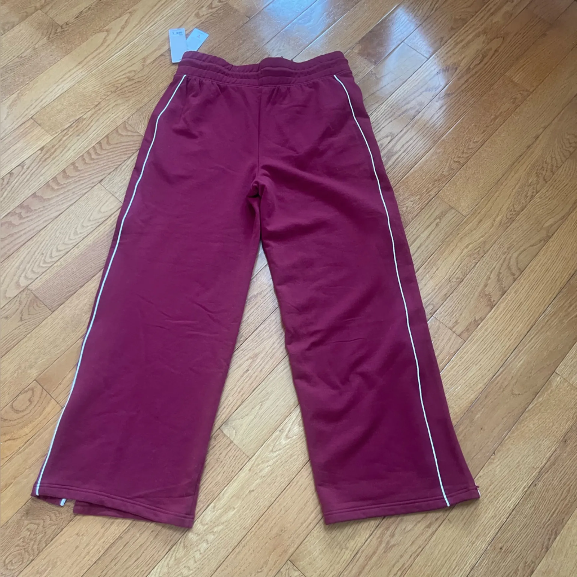 Yogalicious Athletics Cloud Plush Finishline Sweatpants Athleisure burgundy Sz L - Image 4