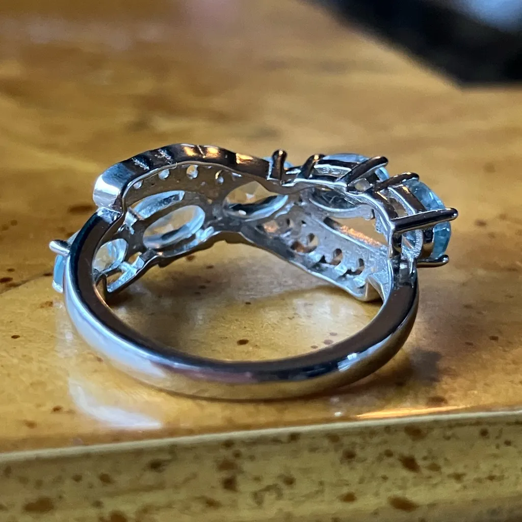 Natural Sky Blue Topaz Sterling Silver Crossover Ring Size 6 - Image 5