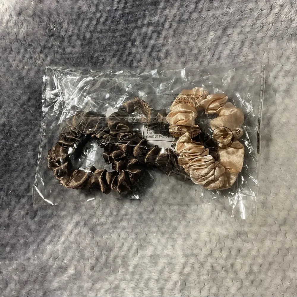 Set of 3 Satin Scrunchies - Image 3