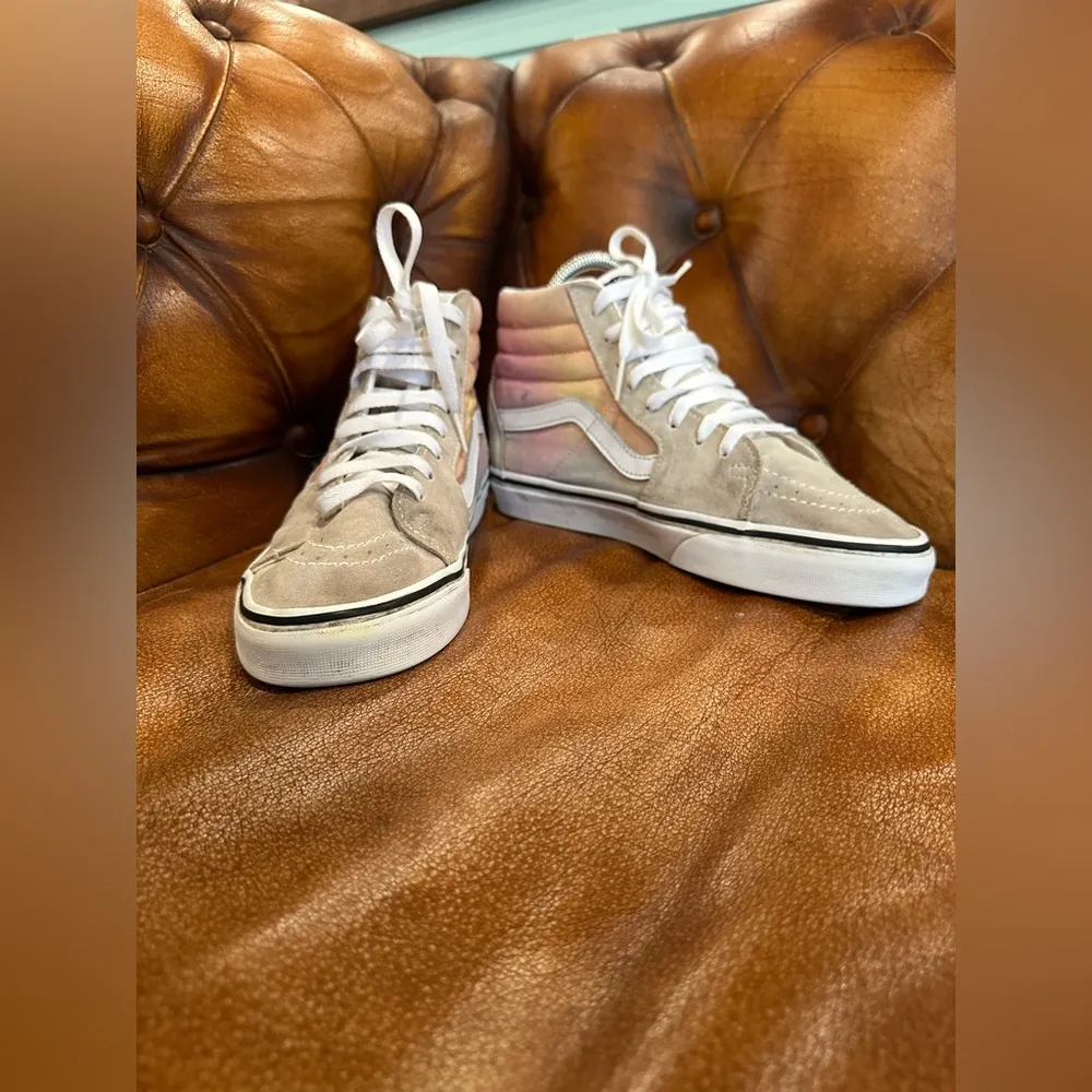 VANS Tan and  pink/ White Casual  Hight top Sneakers with Suede Finish - Image 4