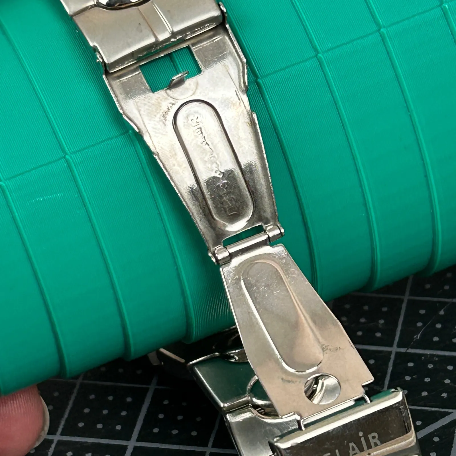 Flair Stainless Steel Wristwatch Black Dial w/Chrome Markers Tested Working - Image 5