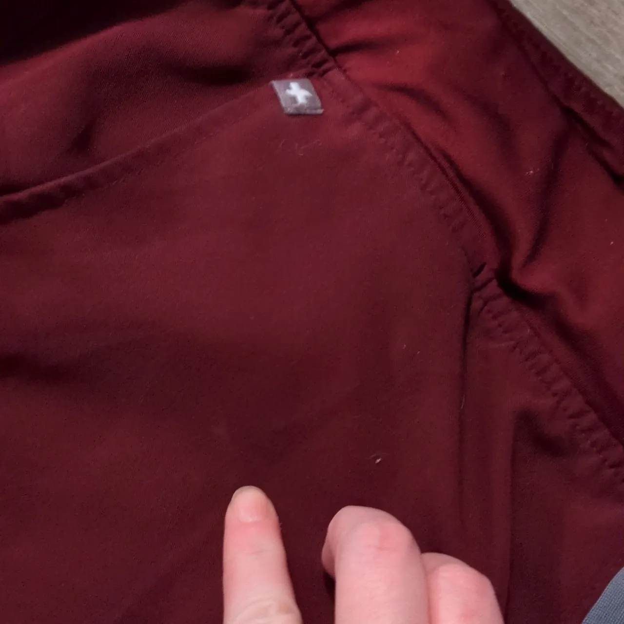 Figs Burgundy Jogger Scrub Pants Size XL - Image 4