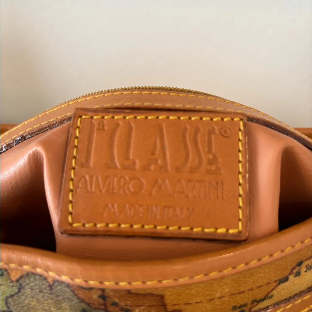 Alviero Martini 1ª Classe Geo Print Crossbody/Shoulder Map Bag Tan - Image 9