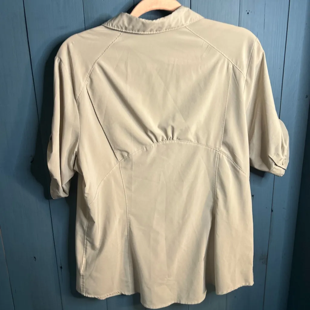 Columbia Utility Women’s Beige Short Sleeve Button Down Shirt | Size Large - Image 5