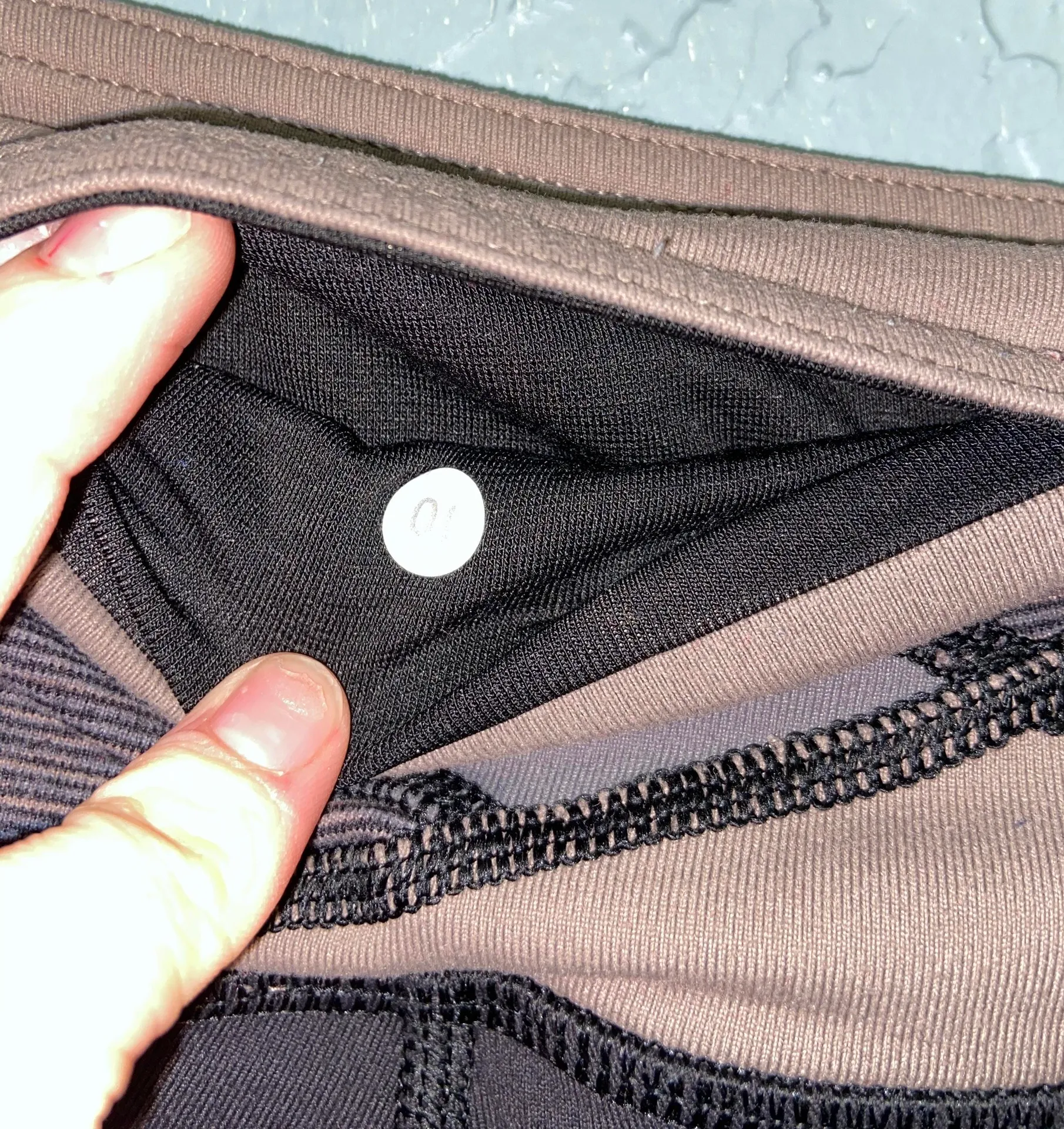 Lululemon Cropped  Leggings - Image 4