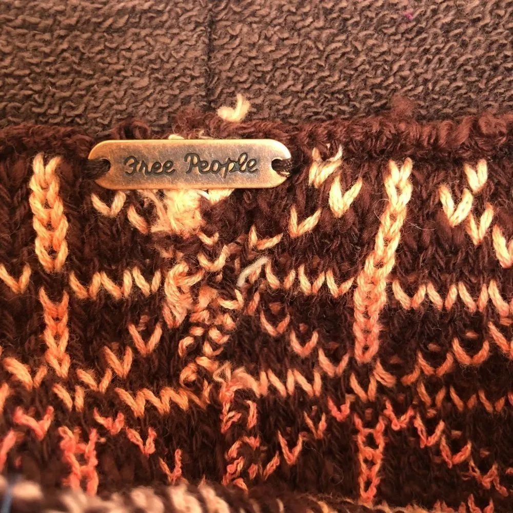 Free People NWOT Sample Sweater Fringe Crop S - Image 8