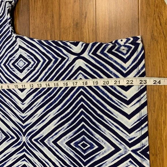 Chico's Geometric Print Top Womens Medium Blue White Diamond Pattern 3/4‎ Blouse - Image 6