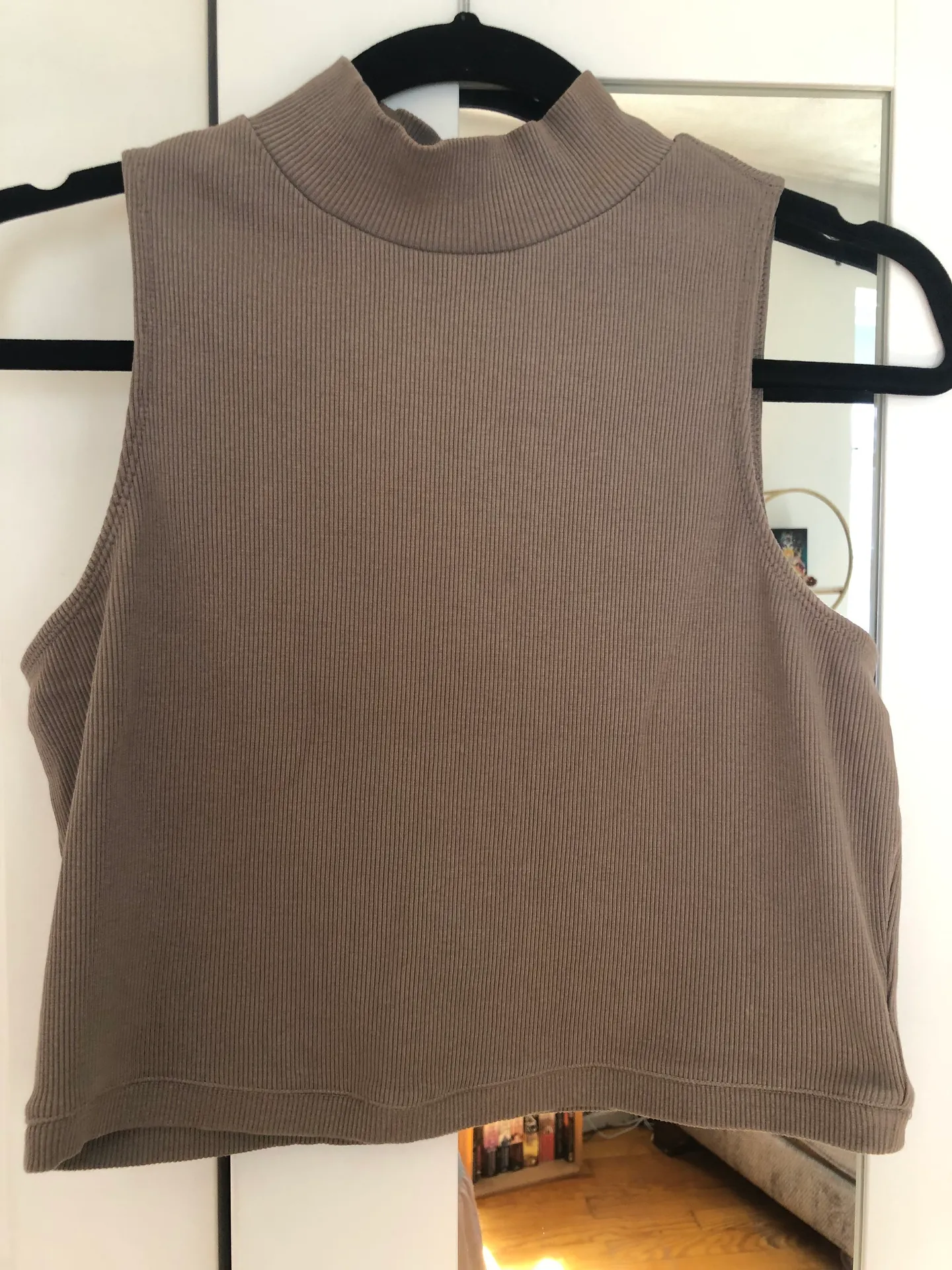 Everlane Crop Top - Image 3
