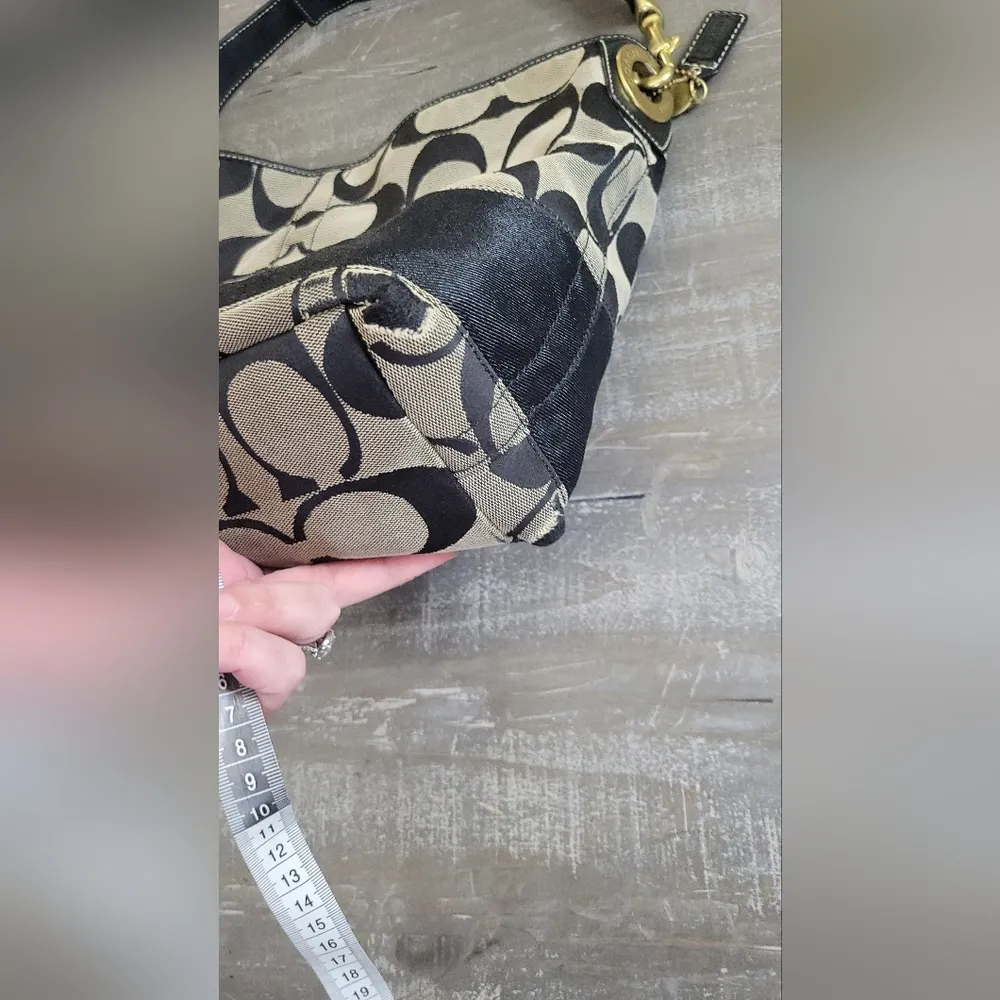 Coach Vintage Shoulder Bag K0671-10627 - Image 8