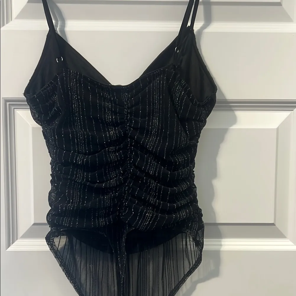 Le Lis Black Ribbed Sleeveless Bodysuit - Image 4
