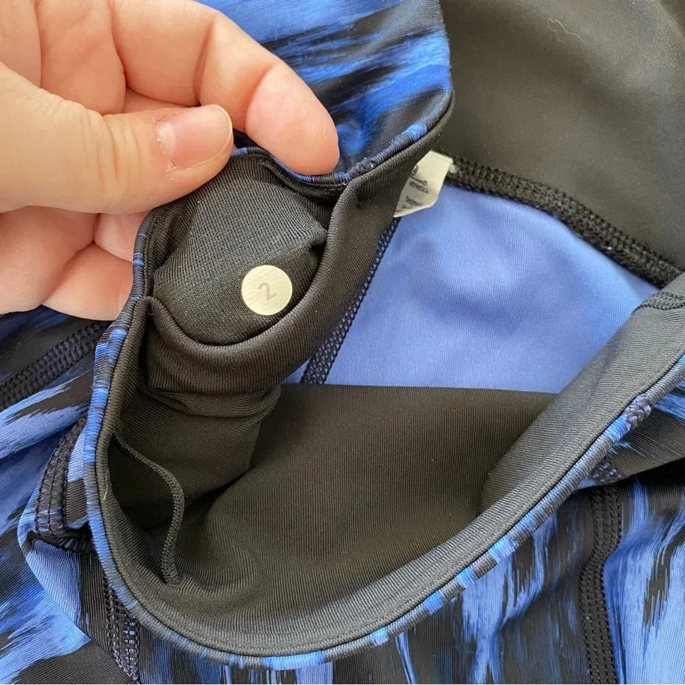 Lululemon All Meshed Up 7/8 Tight Painted Animal Sprinkler Black / Black size 2 - Image 10