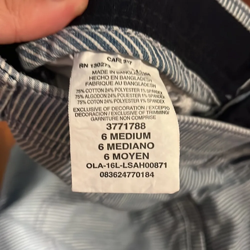 Lee Total Freedom Striped Jean Shorts Size 6 - Image 5