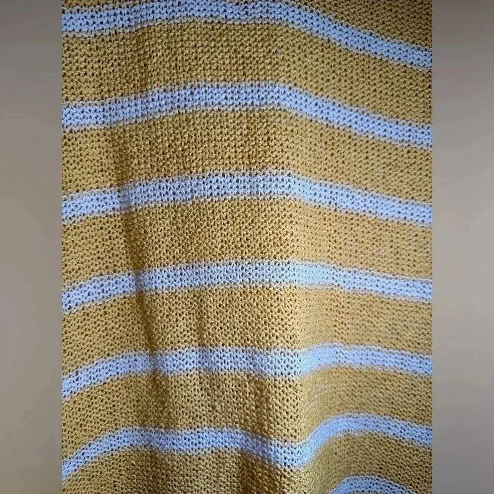 Zara sleeveless vneck yellow striped sweater NWOT size S - Image 3