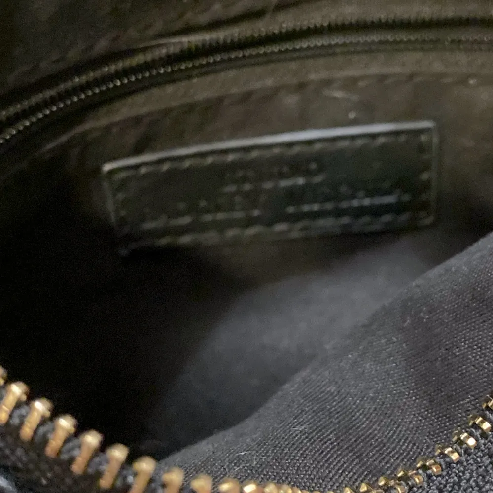 Badgley Mischka Badgley Mischa Quilted Black Wristlet - Image 6