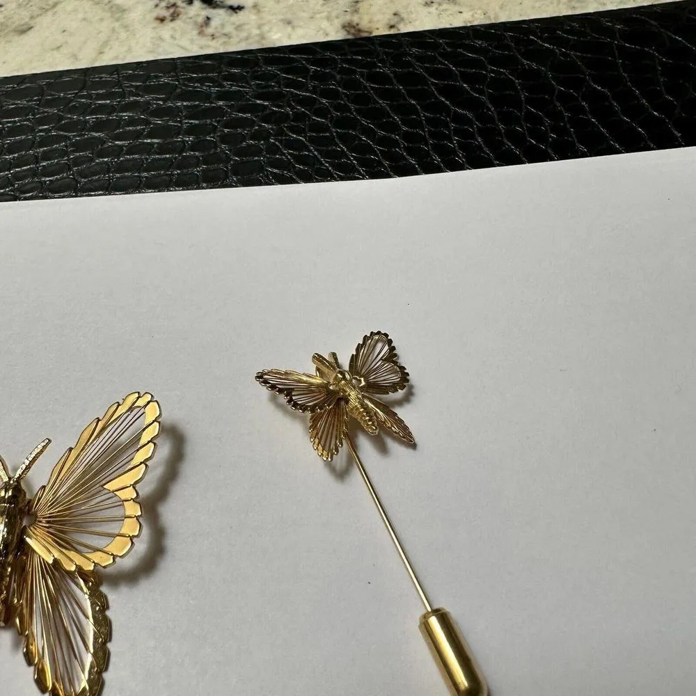 Lot Of 2 Vintage Signed  Gold Tone Metal Wire Butterfly Insect Brooch Pin - Image 10