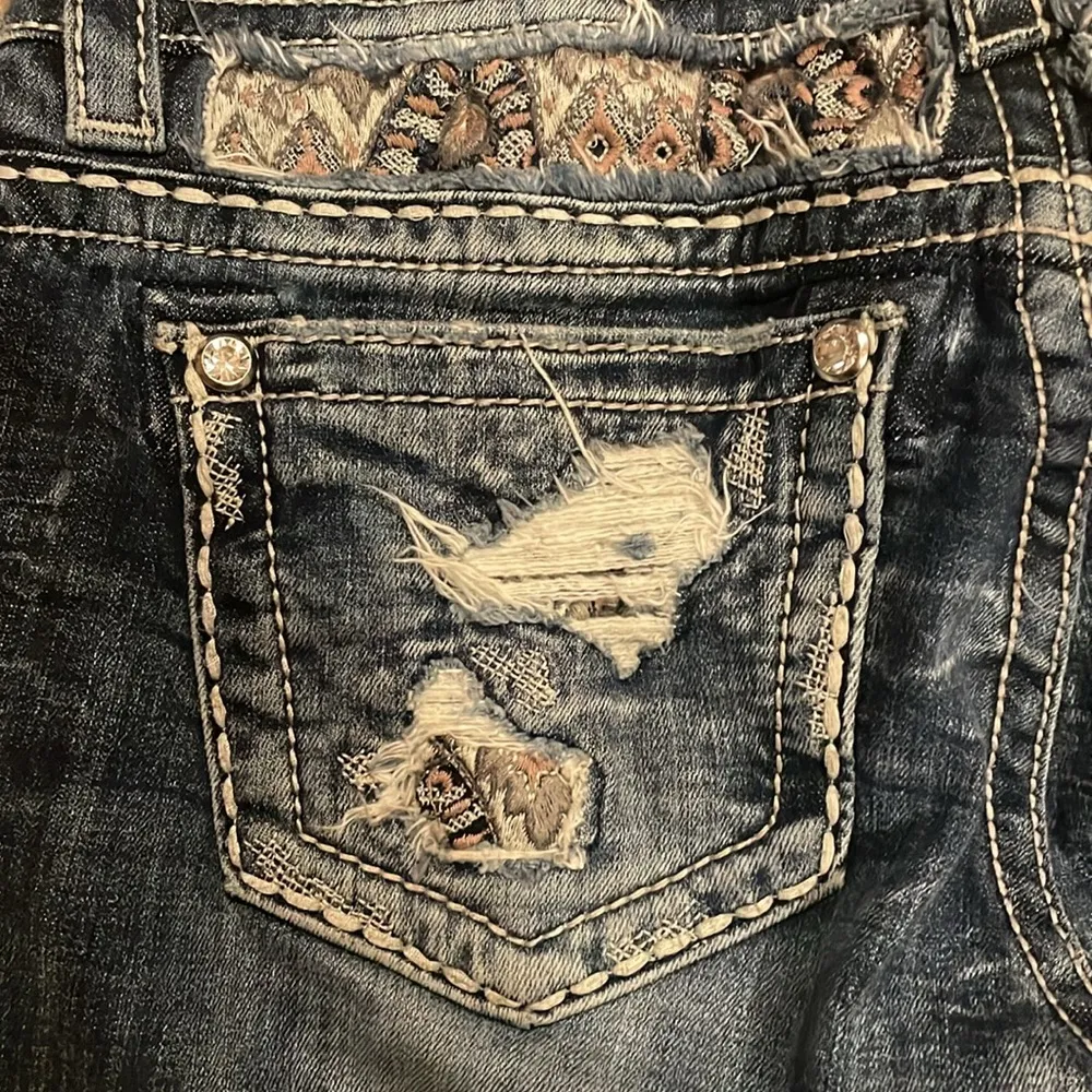 Miss me mid rise easy boot jeans size 27 - Image 3