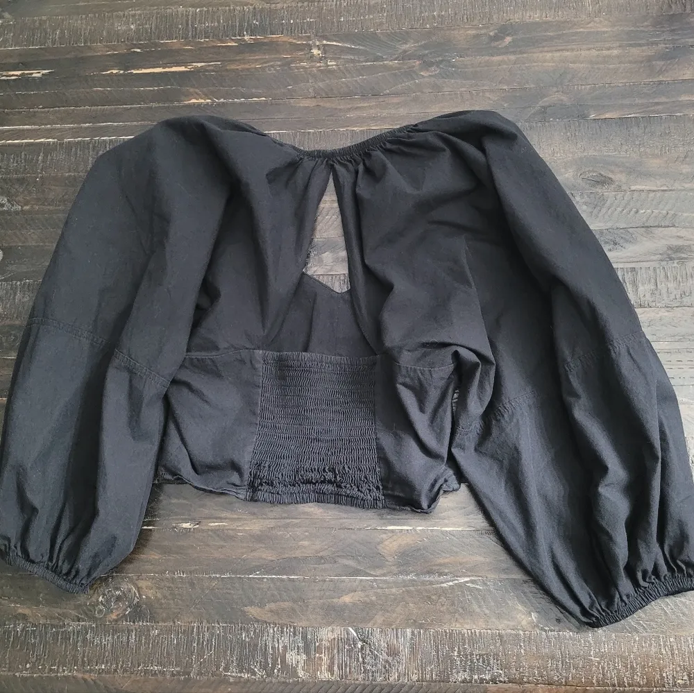 Zara Puff Sleeve Cropped Top Women's Size Small - Image 2