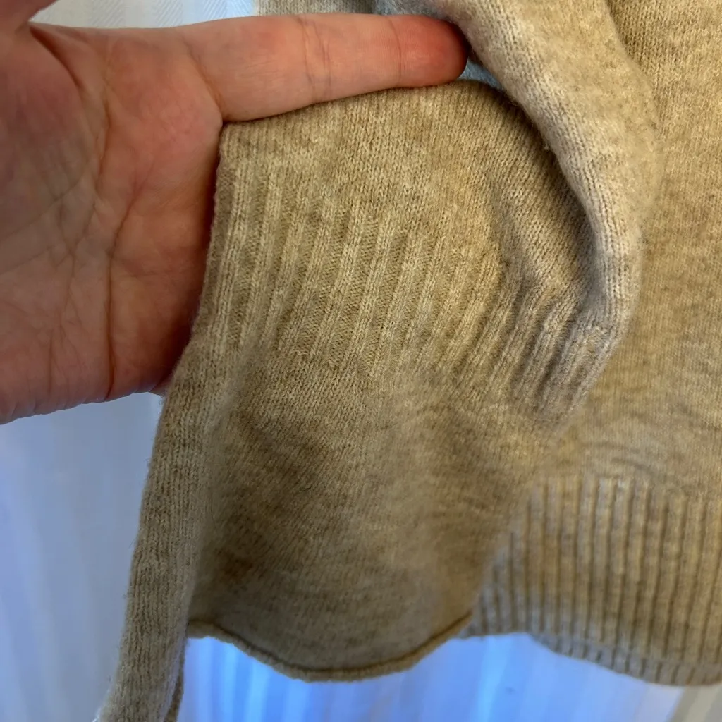 Loft Flare Sleeve Sweater - Size XL - Image 4