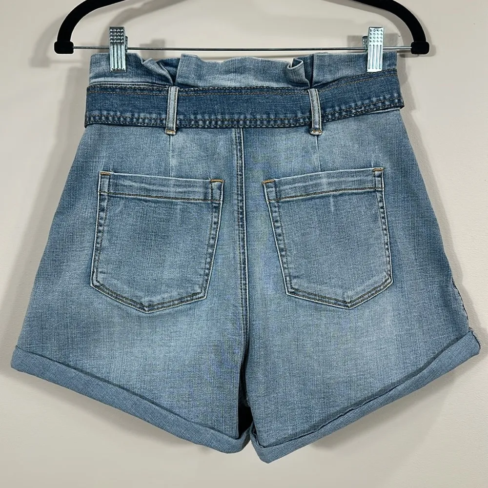 Chelsea & Violet Cuffed Hem Tie Waist Bow Pleated Denim Jean Shorts Women 27 - Image 2