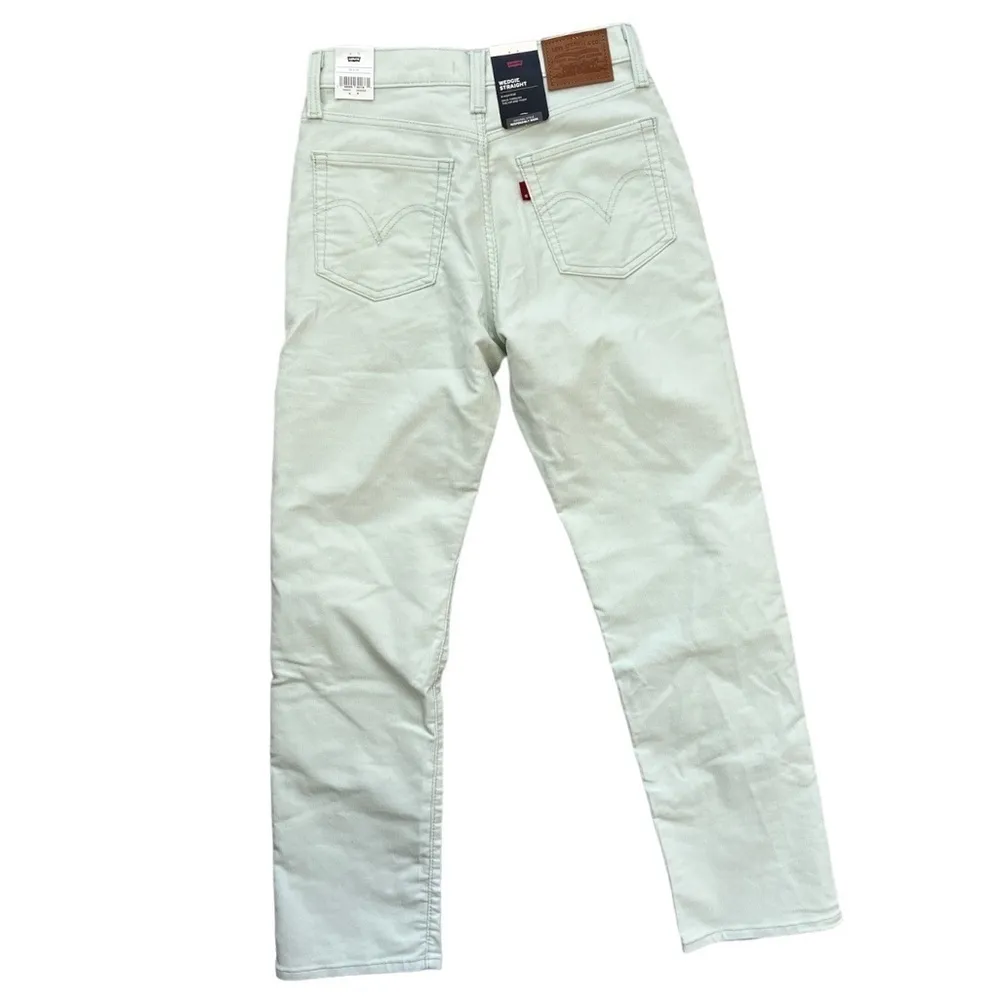 NWT Levi’s Wedgie Straight Fit Corduroy Women’s Pants | Meadow Mist Green | 26 - Image 5