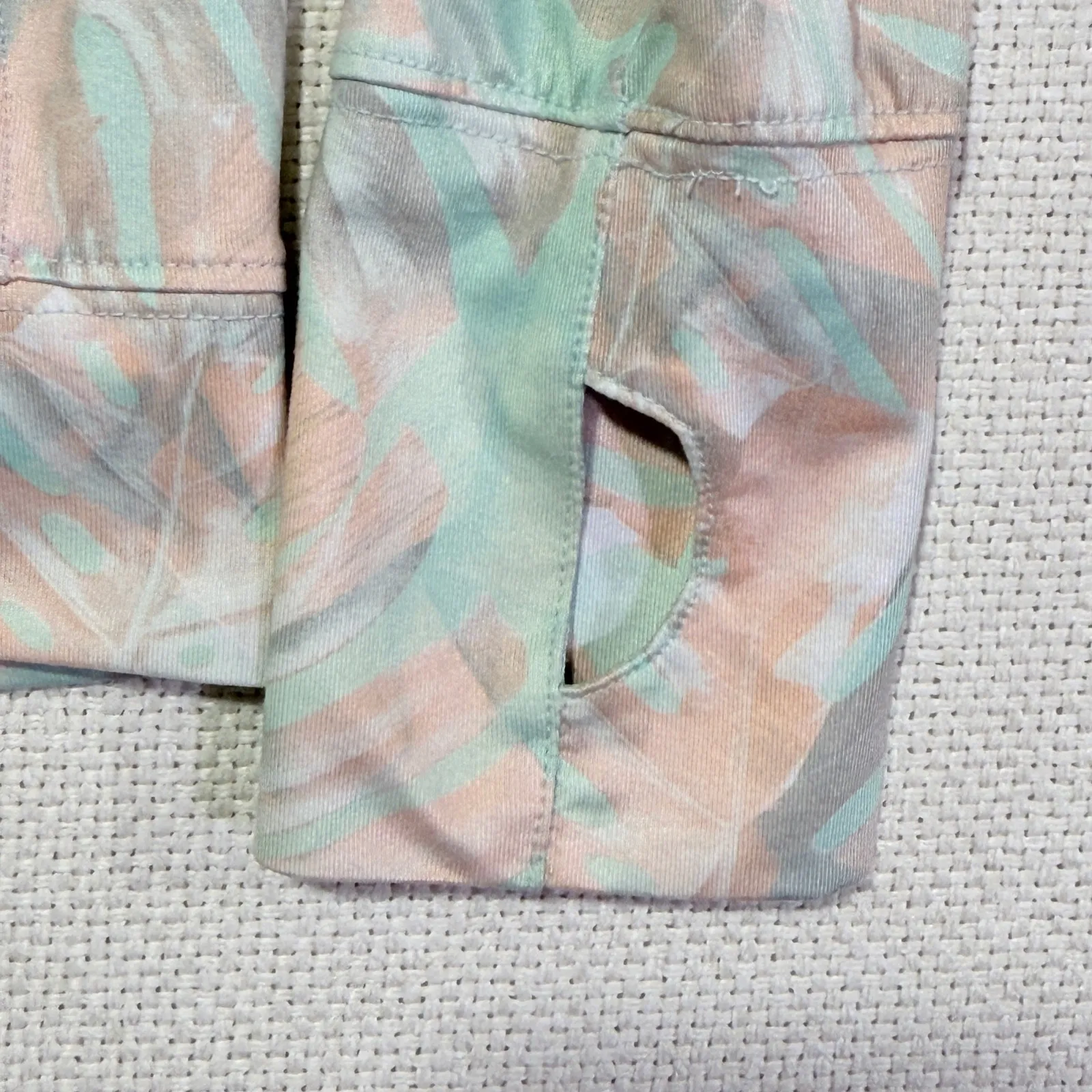 Salt Life UVAPOR Women's Floral‎ Print Full Zip Activewear Jacket Small - Image 4