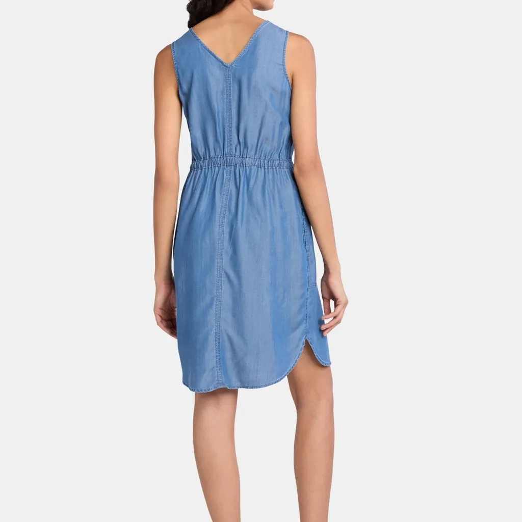 Time and Tru Women's Sleeveless V - Image 2